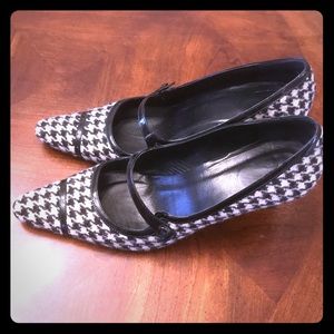 Vintage Coach Houndstooth Italian Maryjanes